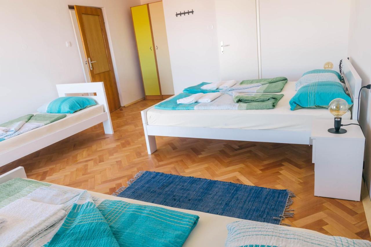 Albergue Sobe Kaki In Kivi Izola Exterior foto